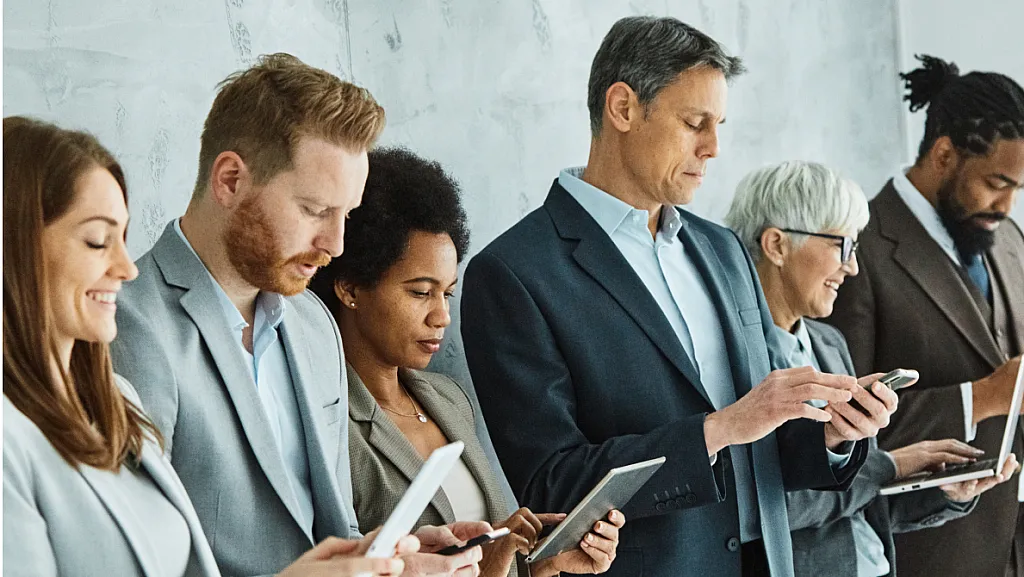 أسباب إدمان الإنترنت