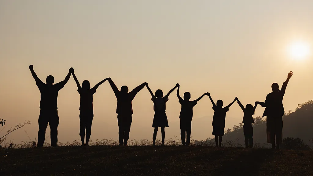 How helping others helps you_photo 4